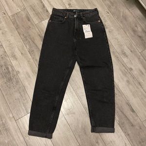 Brand new with tags Zara mom jeans